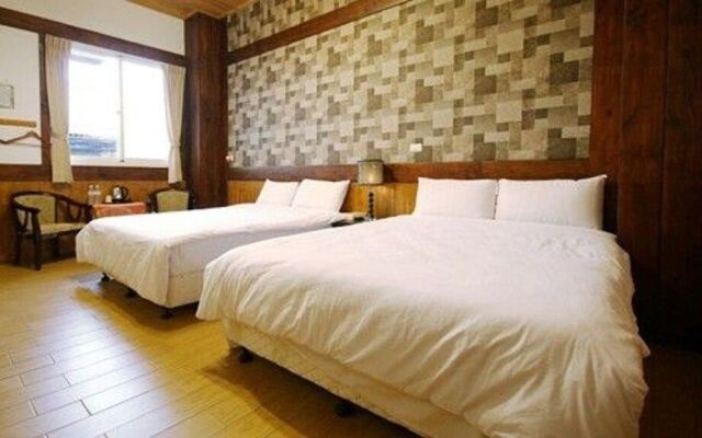 Sun Moon Heart Hostel