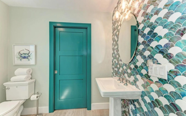 Sea La Vie - 205 - 55th