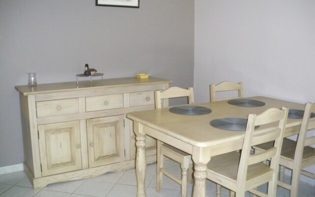 Villa With one Bedroom in Maussane-les-alpilles, With Pool Access, Fur