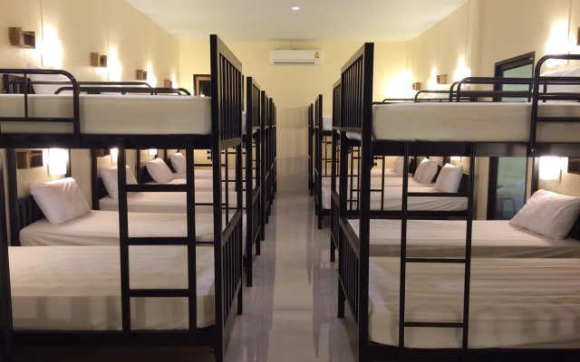 Koh Jum Hostel