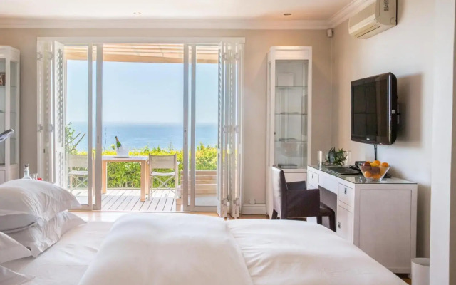 Compass House Boutique Hotel