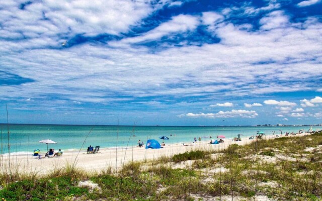 Pass a Grille Beach Views 709-13