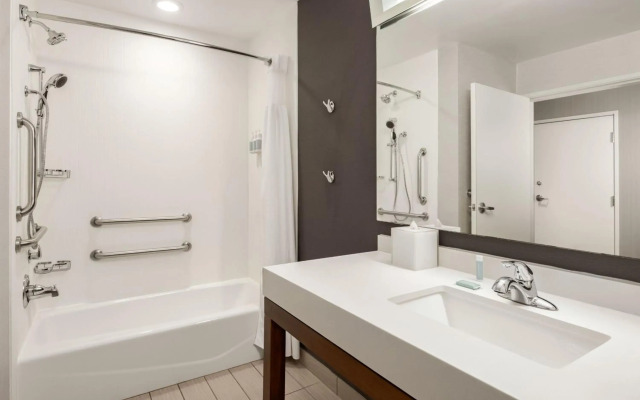 Courtyard by Marriott Columbus Phenix City
