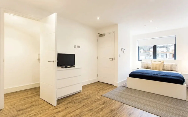 Manor House Studio Apartment A