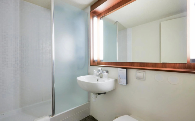 Hotel Campanile Nantes Ouest - Saint Herblain