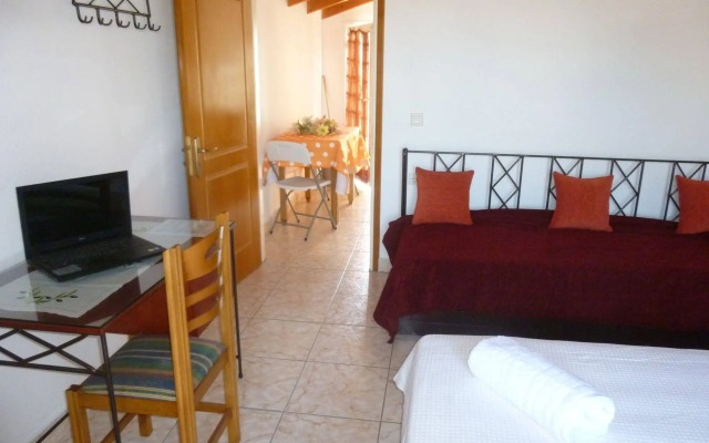 Pettas Apartments