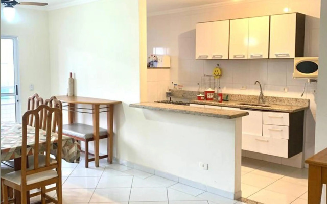 Apart Ubatuba c/ ar, churrasqueira, piscina