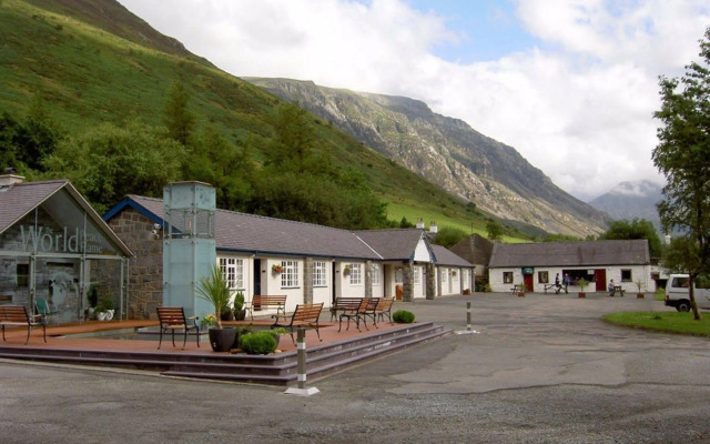 Snowdonia Mountain Lodge