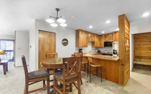 Cimarron 402 2 Bedroom Condo by RedAwning