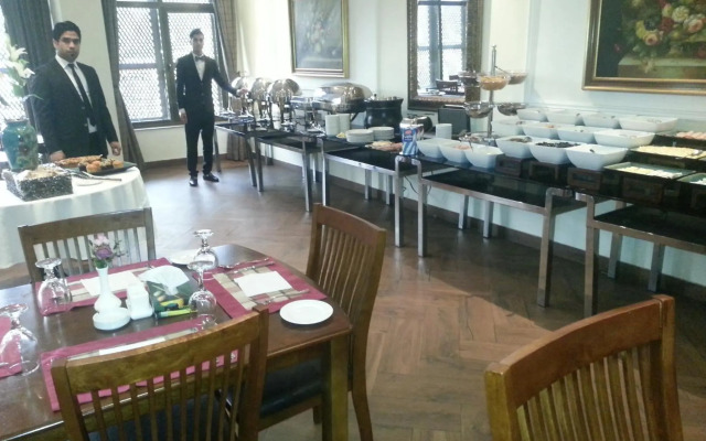 Shanashel Palace Hotel