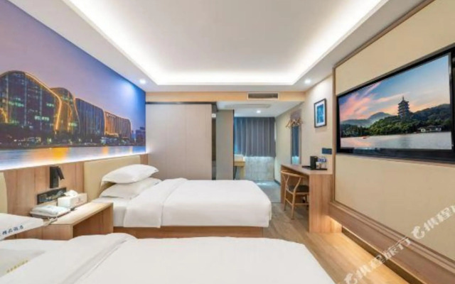 Qingman Light Luxury Hotel (Linping Qiosi Subway Station)