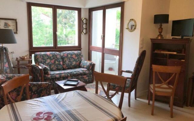 Appartement Saint-Jean-de-Luz, 1 pièce, 2 personnes - FR-1-4-521