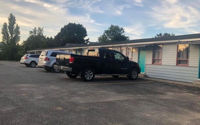 Stop 21 Motel