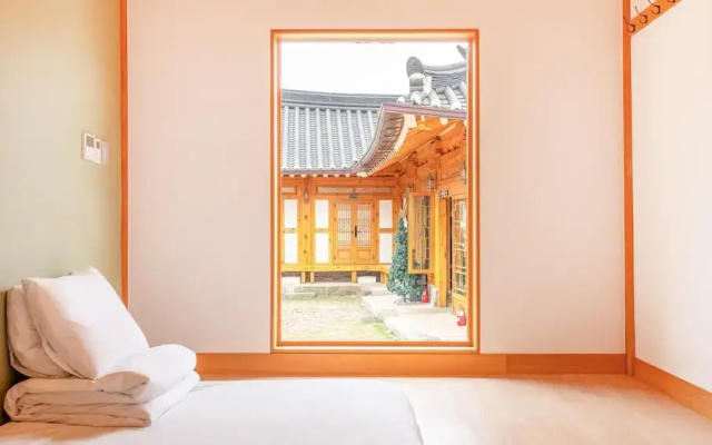 Gyeongju Ipsaedalseumeunal