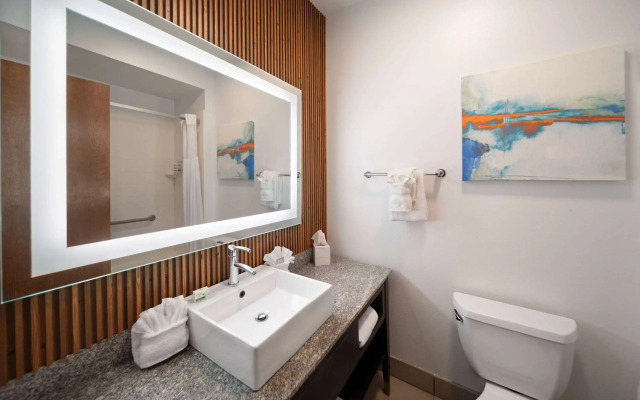 La Quinta Inn & Suites by Wyndham Austin NW/Lakeline Mall