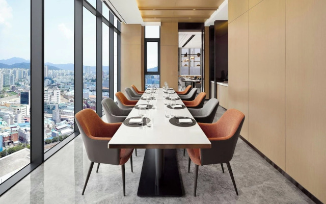 AC Hotel by Marriott Seoul Geumjeong