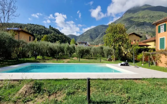 Villa With Garden Near Versilia Beach