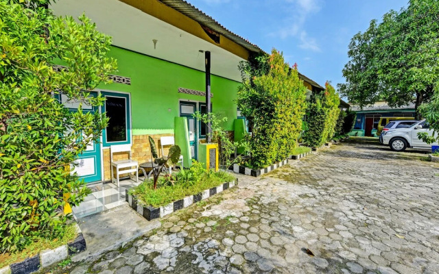 SPOT ON 91376 Hotel Bintang Flores