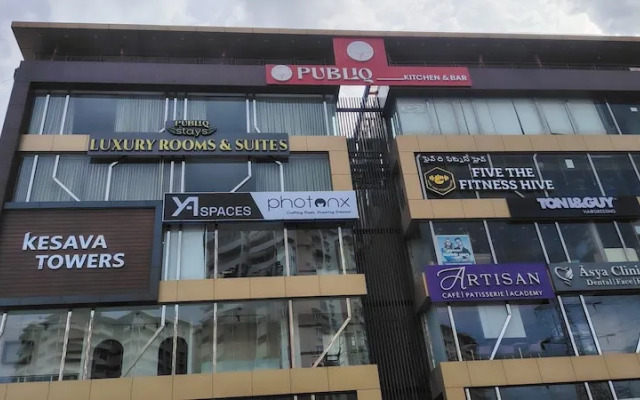 PubliQ Luxury Stays