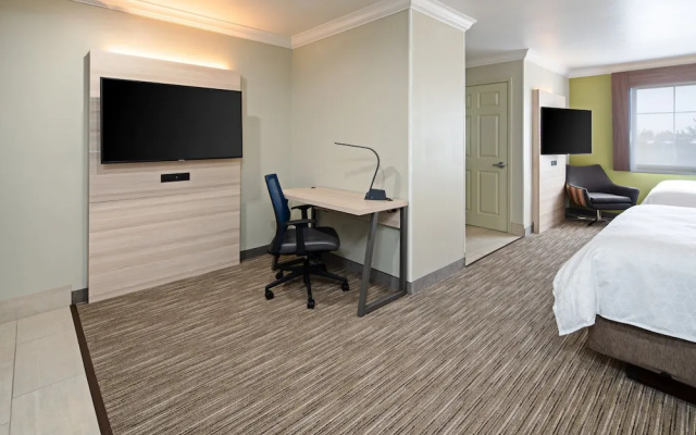Holiday Inn Express Watsonville
