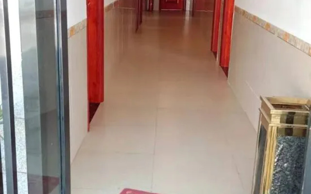 Lushan Farmyard Hotel