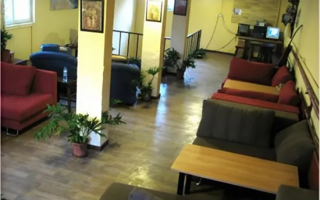Paoju Factory Youth Hostel (Beijing Summer Palace Subway Station Branch) – Lobby – Beijing