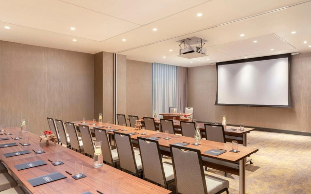 Hilton Woking