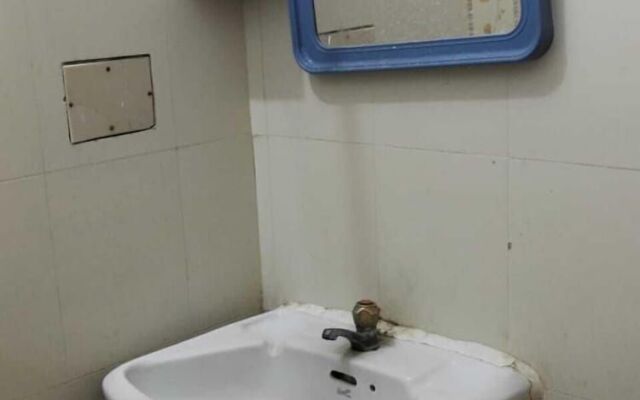 iROOMZ Hotel Abhiman