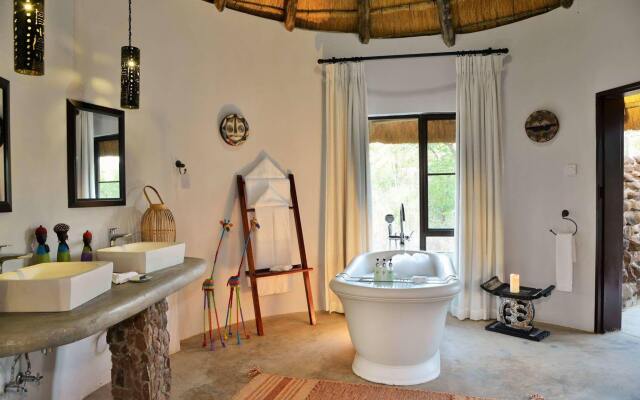 Wildtrack Safaris Eco Lodge