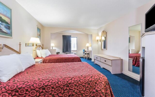 Days Inn Panama City/Callaway
