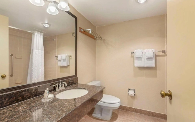 Comfort Inn University Center