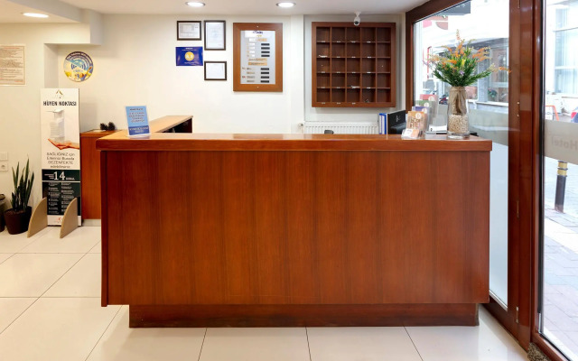 Hotel Peli̇t