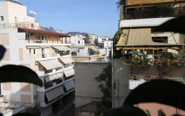 Penthouse lux Flat With 2 bd Next to Larissis
