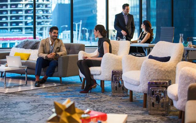 Renaissance Chicago Downtown Hotel