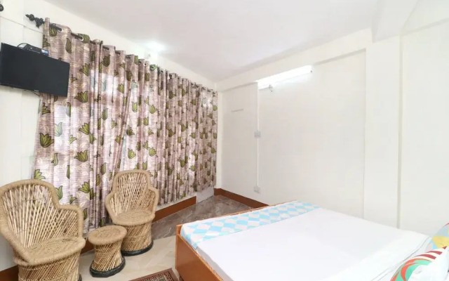 Oyo Home 18477 Cheerful Stay