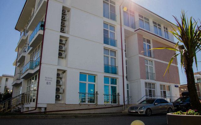 ZhK Bulvar Nadezhd 6 Deluxe Apartment