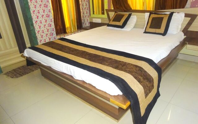 Hotel Raj Palace by Sky Stays