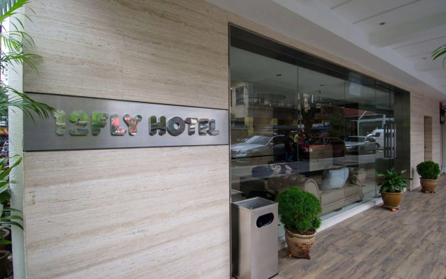 12FLY Hotel