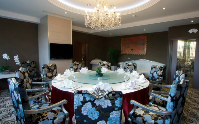 Huatian Chinagora Hotel