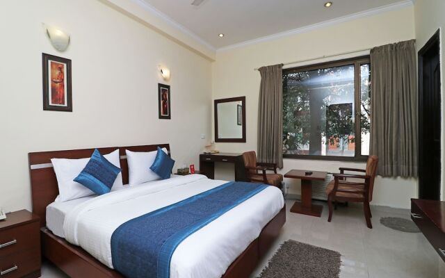 OYO 10171 Hotel Comfort Stay