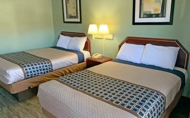 Scottish Inns Suites Dayton