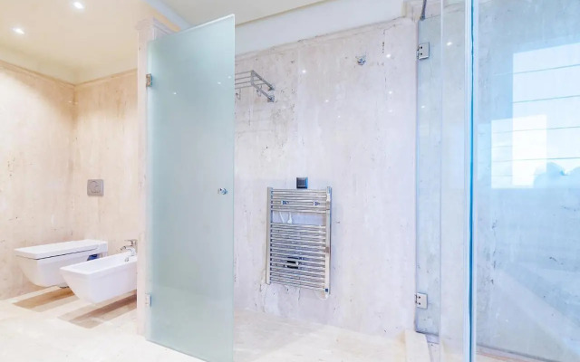 LUXURY APARTMENT FRONTAL BEACH in Doncella Beach