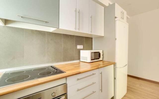 Wonderful Renovated 1 Bed With Terrace