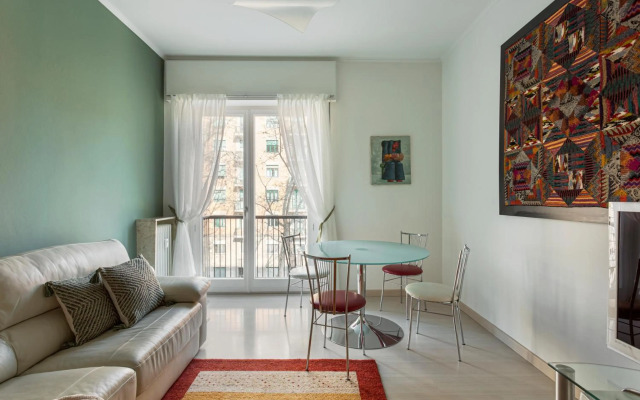 Wide & Modern apt close to China Town & Sempione area