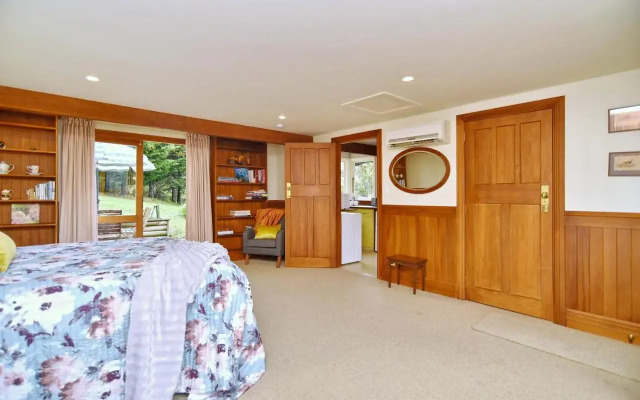 Otahuna Hideaway - Christchurch Holiday Homes