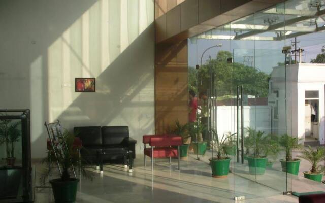 Hotel Hyphen Noida