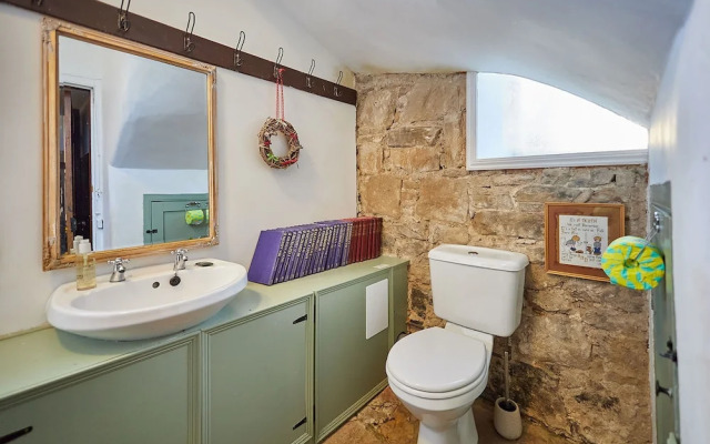 Host Stay Birdhope Craig Church