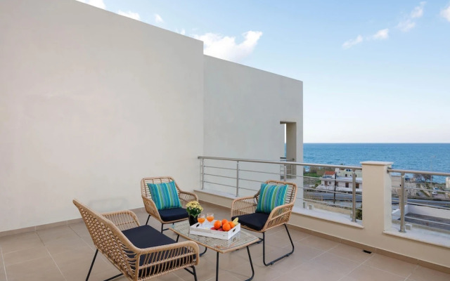 Peach- Sea View Exclusive Maisonette