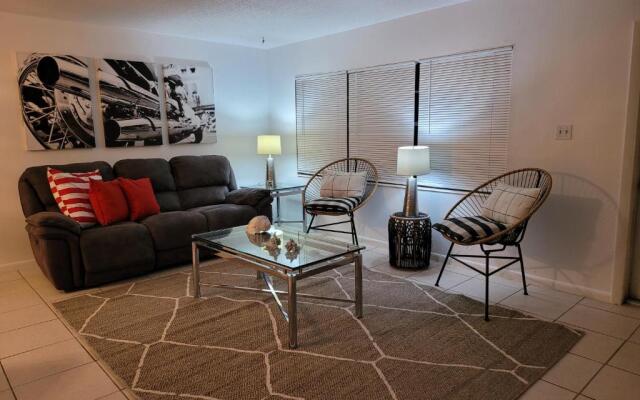 #2 Walking Distance From The Beach