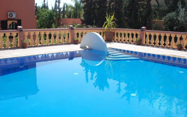 Villa Guest